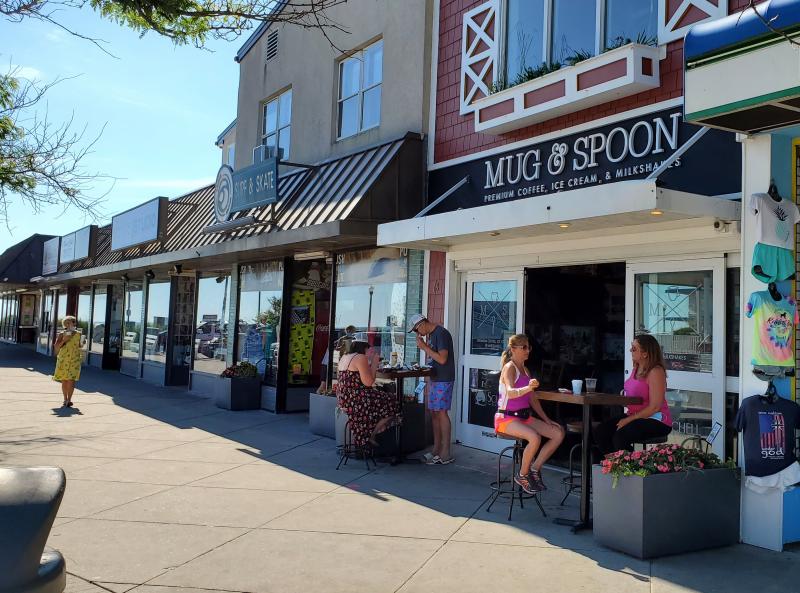 Rehoboth’s al fresco dining to continue through fall Cape Gazette